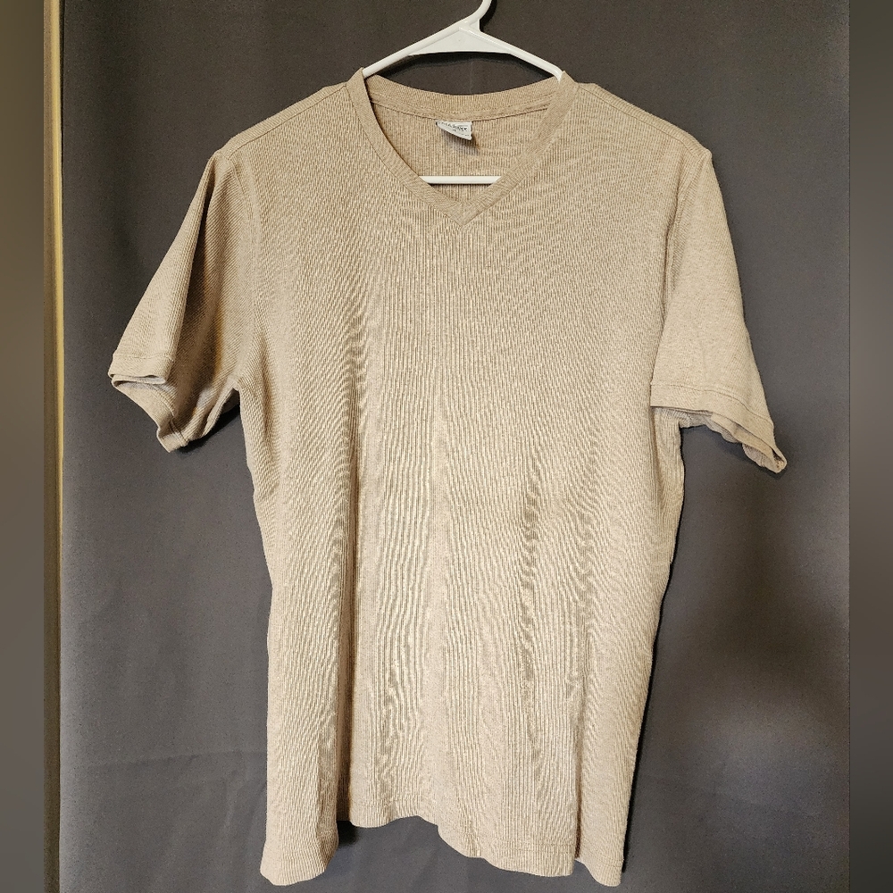 Old Navy Outlet Shirt, Men's Medium Tan Old Navy Ribbed T-Shirt